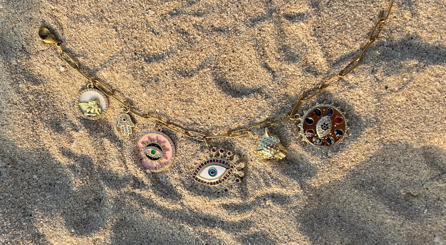 Necklace from Arabian Nights collection, featuring A Thousand Views, Oriental Gems and Sacred Hand